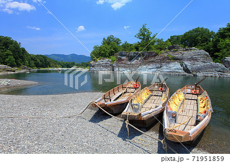 【埼玉県】新緑の長瀞ライン下り 【埼玉県】新緑の長瀞ライン下り 71951859