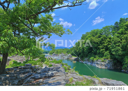 【埼玉県】新緑の長瀞ライン下り 71951861