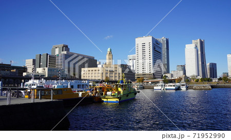 横浜、横浜税関と神奈川県警本部 横浜、横浜税関と神奈川県警本部 71952990