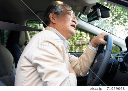 シニアドライバー　病気 71959068
