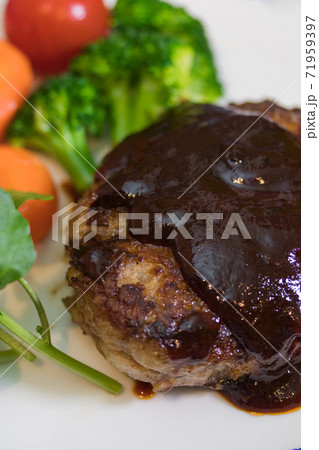 ハンバーグ 71959397