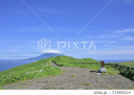 北海道 礼文島 桃岩展望台からの眺望の写真素材
