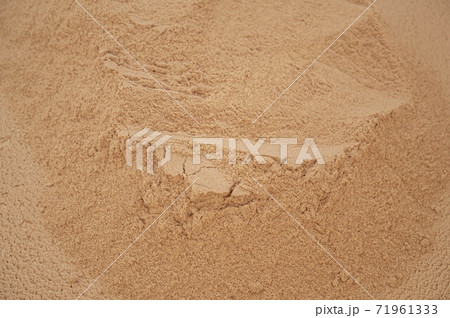 一面の米ぬか 71961333