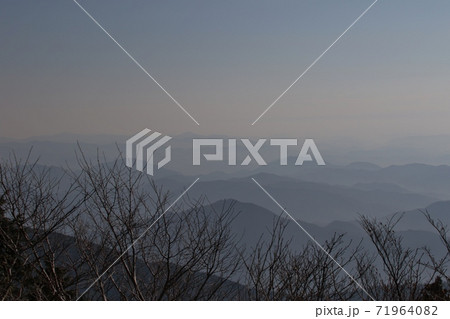 那岐山より西粟倉村を望む 那岐山より西粟倉村を望む 71964082