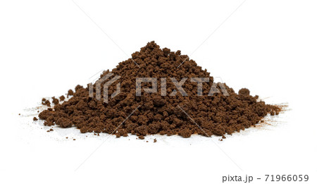 Instant coffee powder isolated on white background 71966059