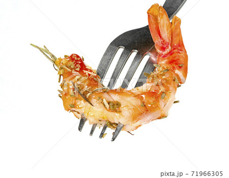 roasted peeled prawn and oregano and tomato sauce with fork isolated on white background ,grilled shrimp 71966305