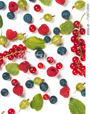 Various fresh summer berries pattern Various fresh summer berries pattern 71971960