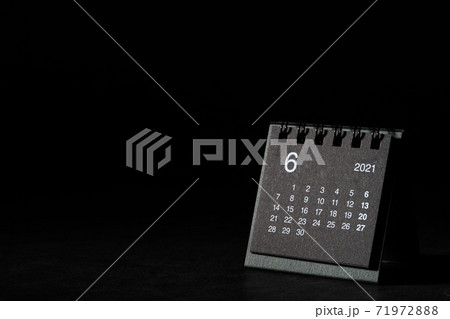 21年6月のカレンダーの写真素材
