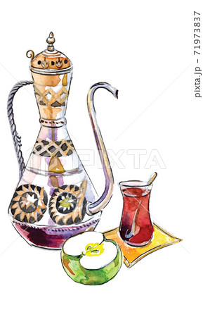 Antique turkish teapot, cup of tea, apple 71973837