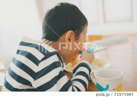 6 years old 6 years old 71975985