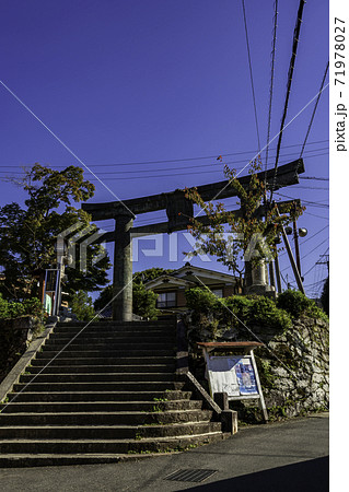 吉野　金峯山寺　銅の鳥居　奈良県吉野郡吉野町 71978027
