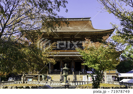 吉野　金峯山寺　本堂（蔵王堂）　奈良県吉野郡吉野町 71978749