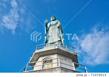 【良畴寺 長浜びわこ大仏】 滋賀県長浜市下坂浜町 71979014