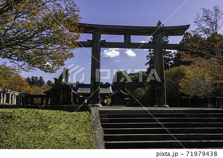 吉野神宮　鳥居　奈良県吉野郡吉野町 71979438