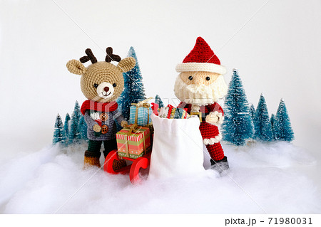 サンタとトナカイのあみぐるみ クリスマス サンタとトナカイのあみぐるみ クリスマス 71980031