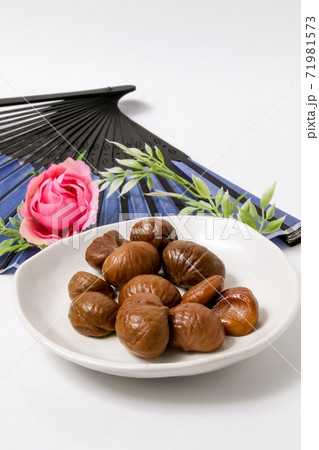 栗, 食べ物, 甘栗, 実, 秋, 食材, くり, 秋の味覚, マロン, 剥き栗, 茶色, 毬栗 栗, 食べ物, 甘栗, 実, 秋, 食材, くり, 秋の味覚, マロン, 剥き栗, 茶色, 毬栗 71981573
