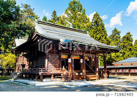 山形県米沢市 上杉神社(拝殿) 山形県米沢市 上杉神社(拝殿) 71982405