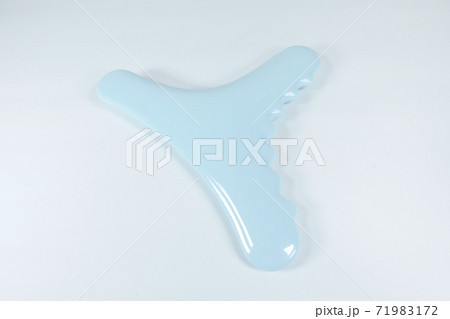 水色のかっさプレート 71983172