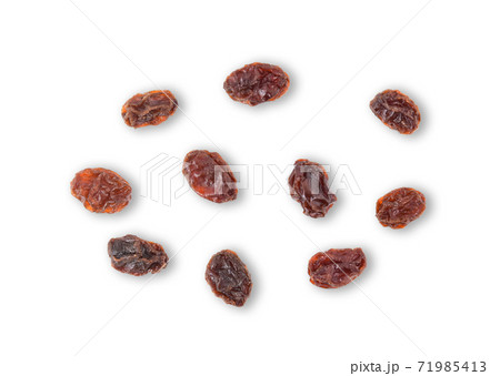 Raisins isolated on white background 71985413