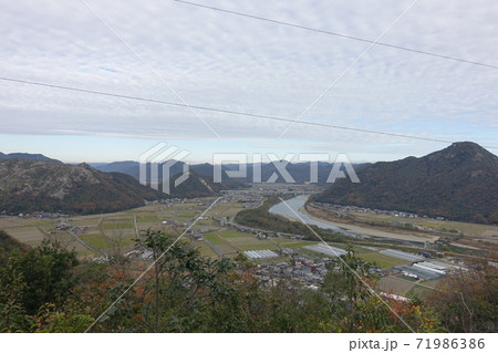 日本の兵庫県赤穂市の雄鷹台山の景色 日本の兵庫県赤穂市の雄鷹台山の景色 71986386