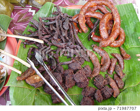 乾燥肉（ルアンパバーン／ラオス） 71987707