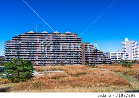 広い自然環境とマンション街 広い自然環境とマンション街 71987898
