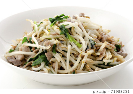 もやしと豚肉の炒め物 71988251