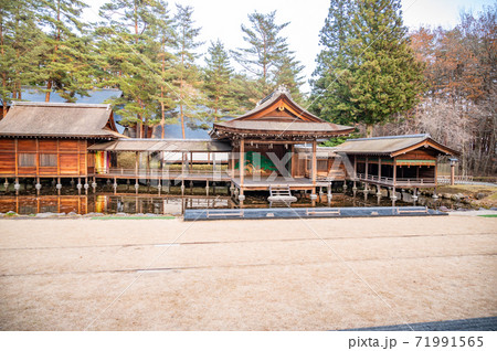 AU三太郎CM身曾岐神社能楽殿 71991565