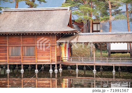 AU三太郎CM身曾岐神社能楽殿 71991567