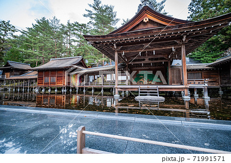 AU三太郎CM身曾岐神社能楽殿 71991571