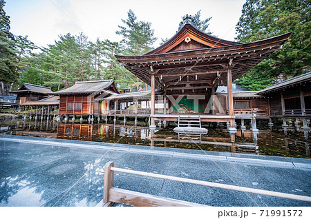 AU三太郎CM身曾岐神社能楽殿 71991572