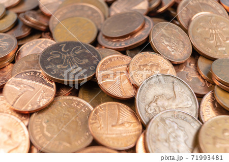 British 1p and 2p coins background,decimal one penny, two pence coins British 1p and 2p coins background,decimal one penny, two pence coins 71993481