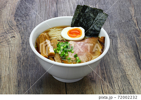 醤油ラーメン 醤油ラーメン 72002232