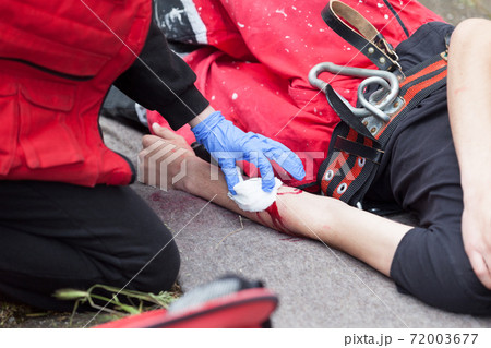 Work accident. First aid training. Arm injury. 72003677