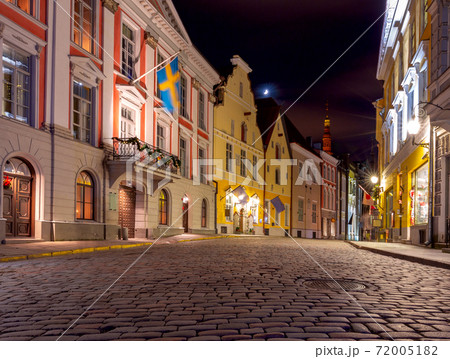 Tallinn. Estonia. Old town at night. 72005182