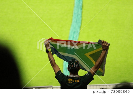ラグビーワールドカップ 観客席の南アフリカ共和国国旗の写真素材