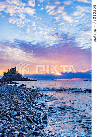 （静岡県）石廊崎・蓑掛岩　夜明け 72010308