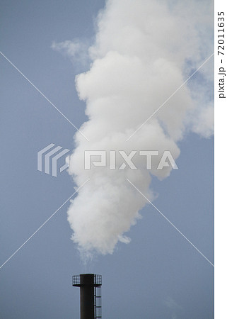 地球温暖化イメージ(温室効果ガス排出イメージ) 地球温暖化イメージ(温室効果ガス排出イメージ) 72011635