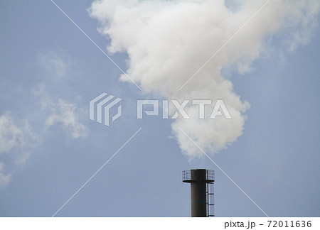 地球温暖化イメージ（温室効果ガス排出イメージ） 72011636