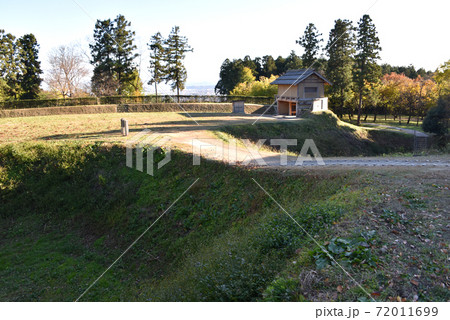 箕輪城跡 郭馬出しと土橋 箕輪城跡 郭馬出しと土橋 72011699