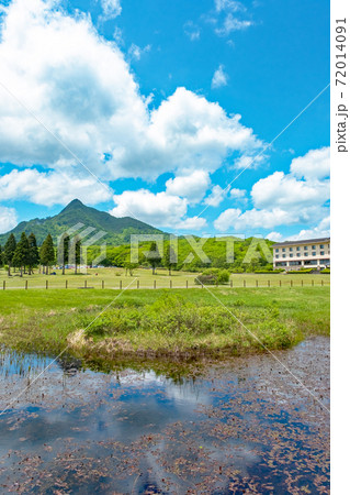 大山鏡ヶ成の新緑・初夏の風景 大山鏡ヶ成の新緑・初夏の風景 72014091