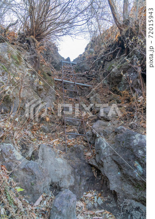 スルス岩への鉄はしご(榛名湖) スルス岩への鉄はしご(榛名湖) 72015943
