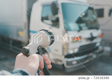 トラック洗車 トラック洗車 72016380