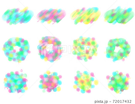 白い背景の上の抽象的な水彩画　複数色でカラフル 72017432
