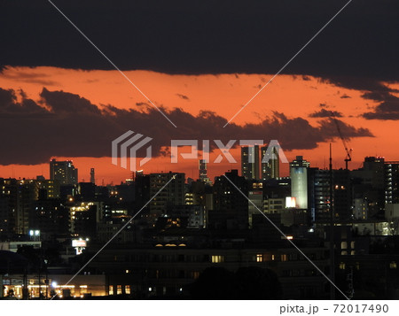 船橋の夜景!。。夕景!。。夕やみせまる風景!!。。いい街です!船橋!!(笑い)。。 船橋の夜景!。。夕景!。。夕やみせまる風景!!。。いい街です!船橋!!(笑い)。。 72017490