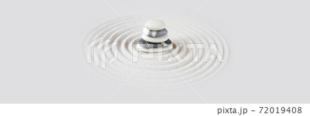 Zen japanese garden background. Horizontal banner Zen japanese garden background. Horizontal banner 72019408