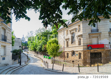 cityscape Mont Matre , Paris, France 72019569