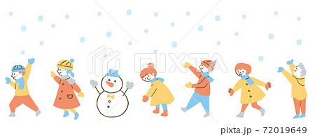 雪で遊ぶ子ども2 72019649