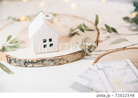 家・不動産・物件・間取り。暮らしや生活・家庭のイメージ。 72022548