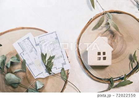 家・不動産・物件・間取り。暮らしや生活・家庭のイメージ。 72022550